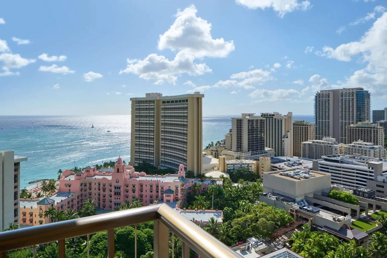 Waikiki Beachcomber by Outrigger Honolulu