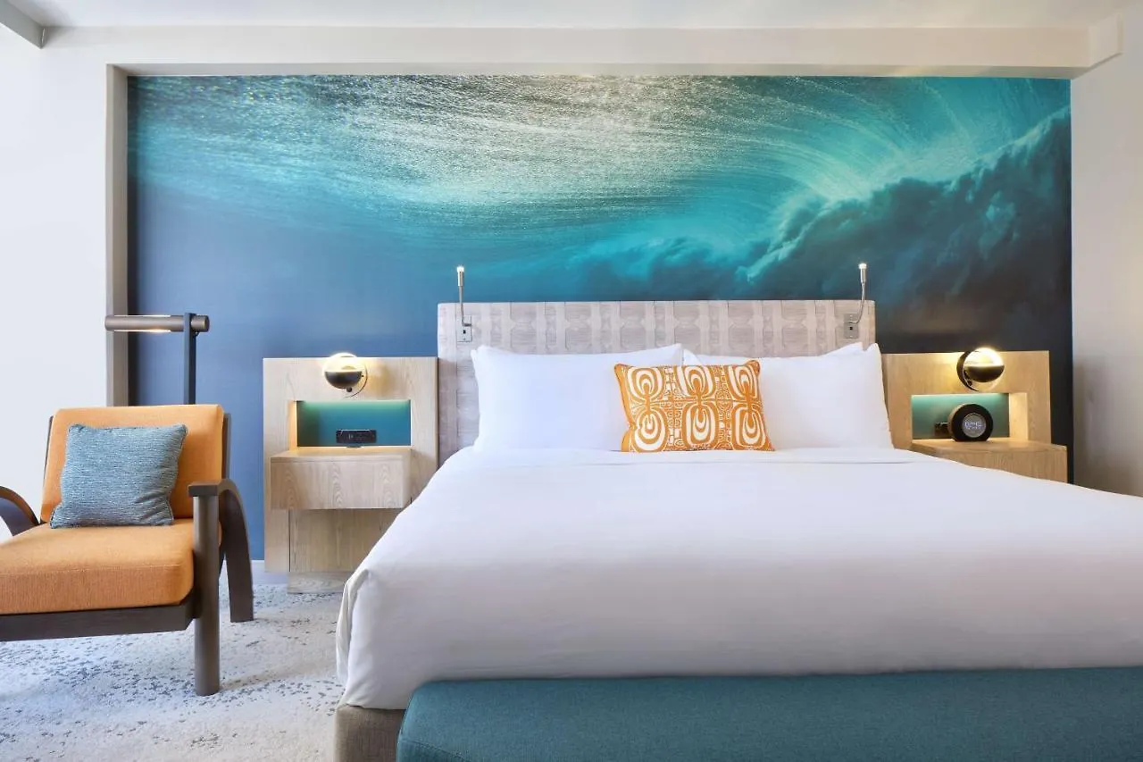 Waikiki Beachcomber by Outrigger Honolulu 4*,  USA