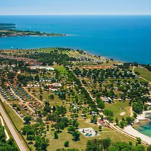Feriepark Happy Camp Mobile Homes In Park Umag ****